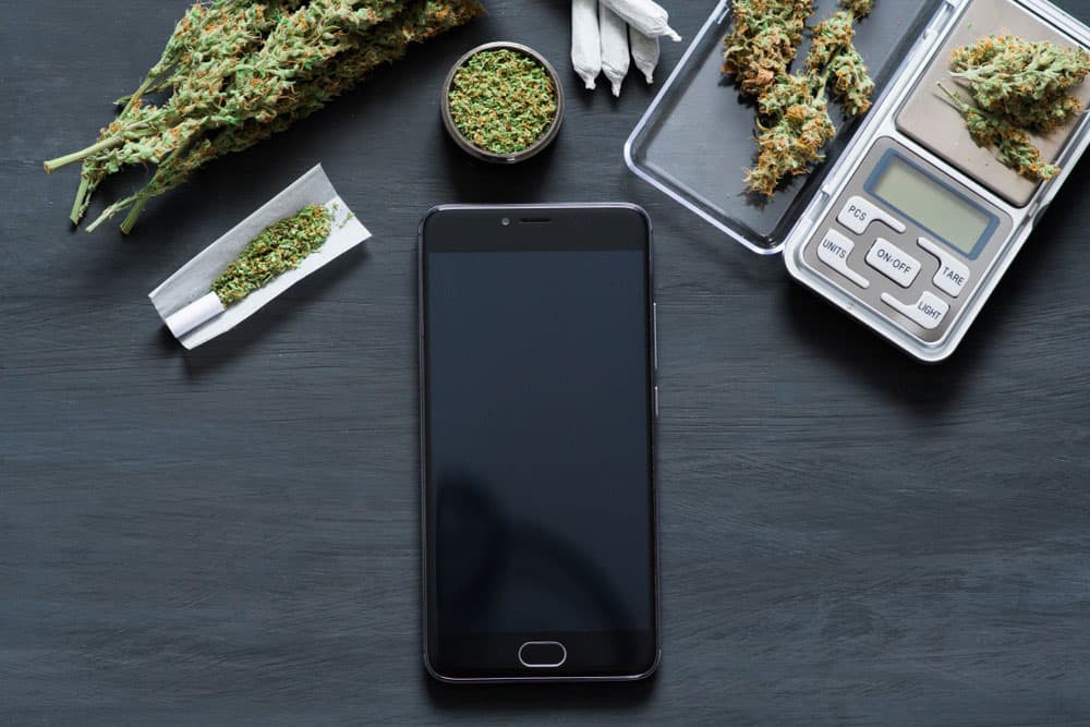 Top 5 Reasons is Better to Buy cannabis Online | Canna Cabana Canada