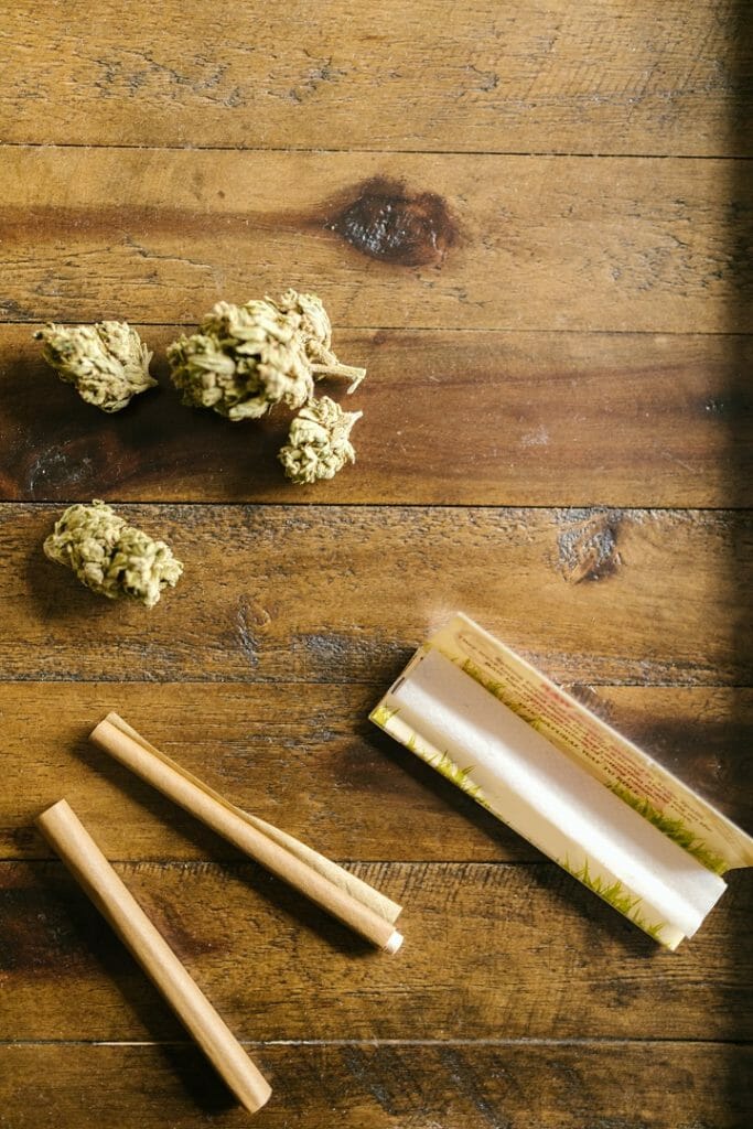 A Guide to Rolling a Blunt with Tobacco Blunt Wraps | Canna Cabana Canada | Canna Cabana Canada